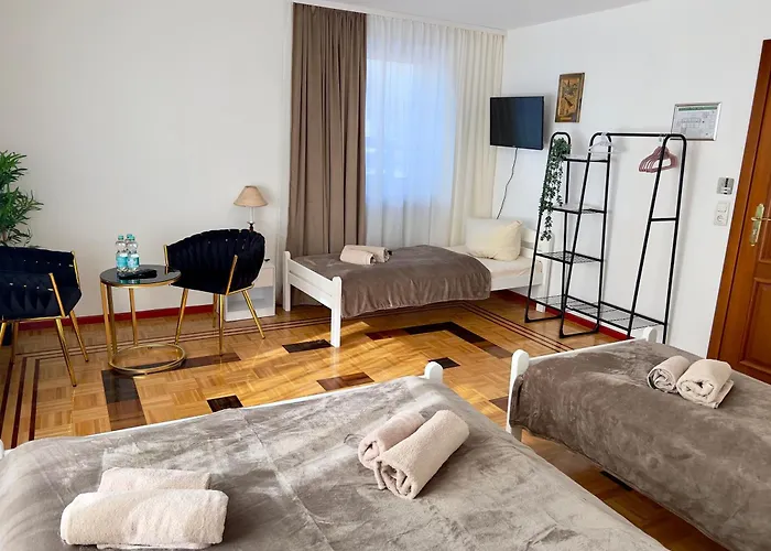 Francesco Guest house *